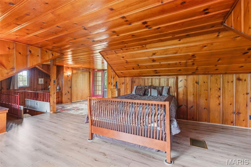 College Heights - Commercial Sale