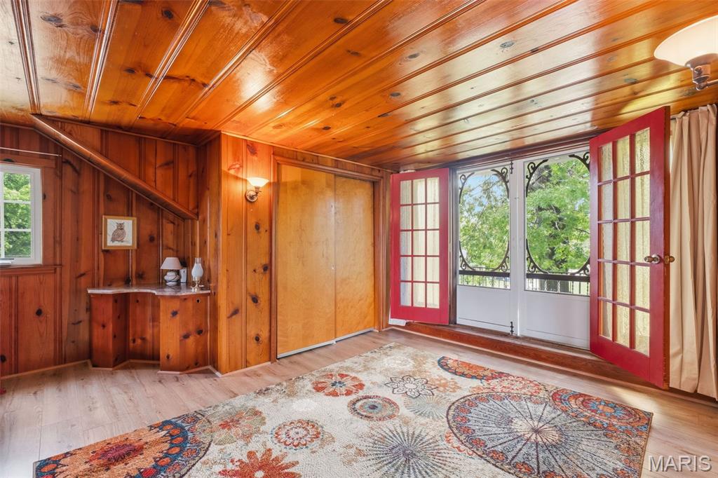 College Heights - Commercial Sale