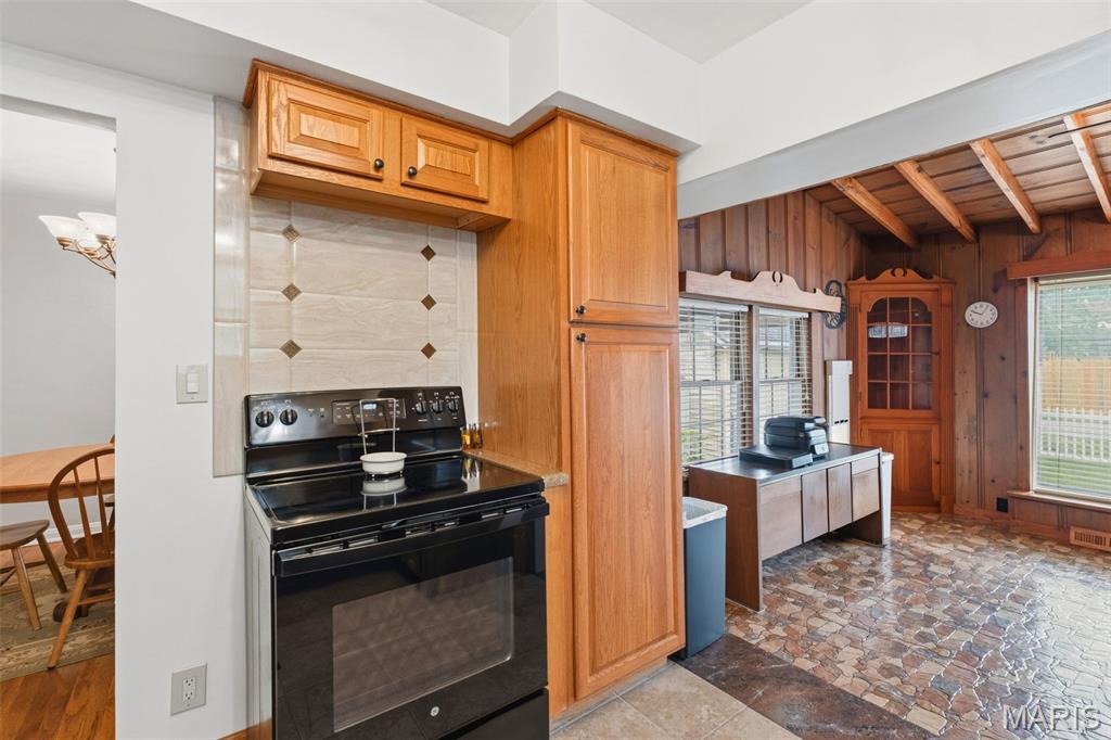 College Heights - Commercial Sale
