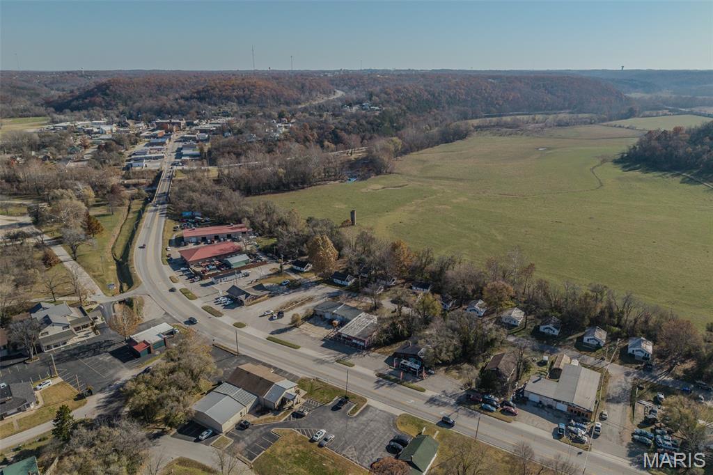 Bell-Wyrick Sub - Commercial Sale
