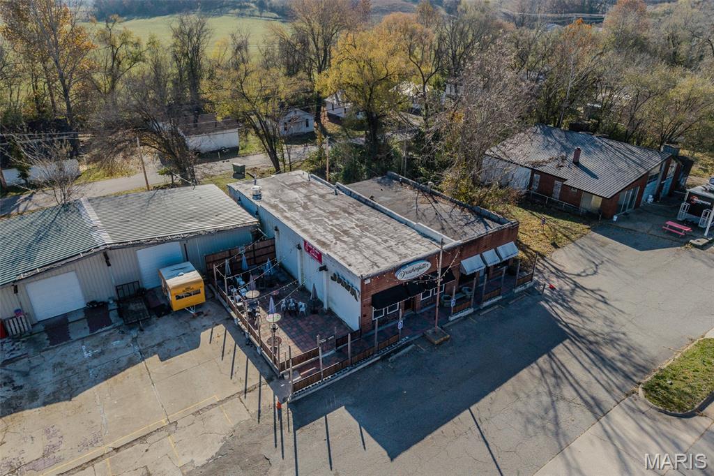 Bell-Wyrick Sub - Commercial Sale