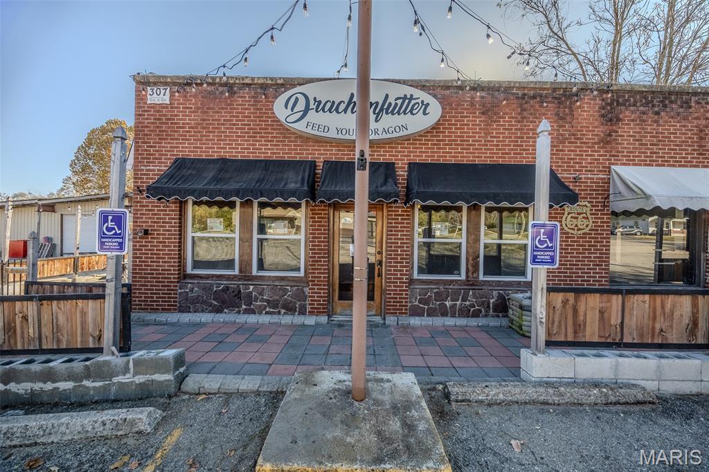 Bell-Wyrick Sub - Commercial Sale