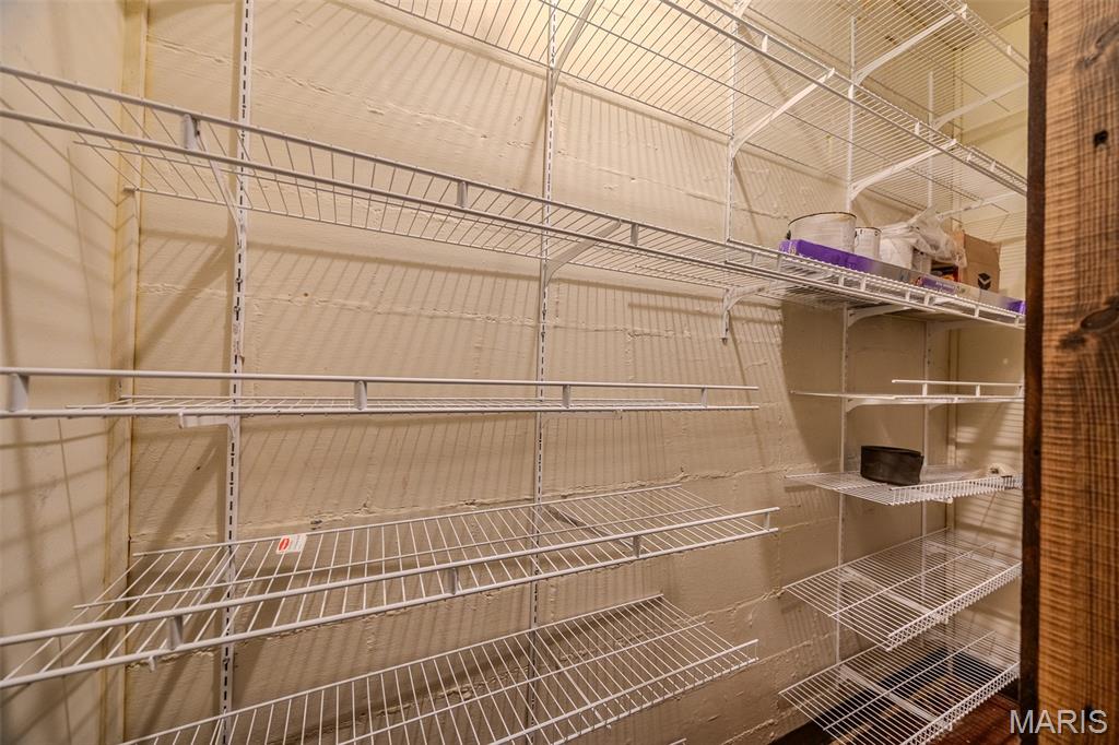 Bell-Wyrick Sub - Commercial Sale