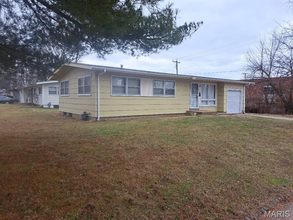 Well-maintained and updated 3 bedroom, 1 bathroom home featuring beautiful laminate floors throughout, updated kitchen and bath, and full unfinished basement. Current tenant in place since 2023, Lease expires 3/31/2027,  paying $1300/month, offering flexibility for investors or owner-occupants. Newer furnace and AC. Pictures are from 2023 Before tenant moved in.