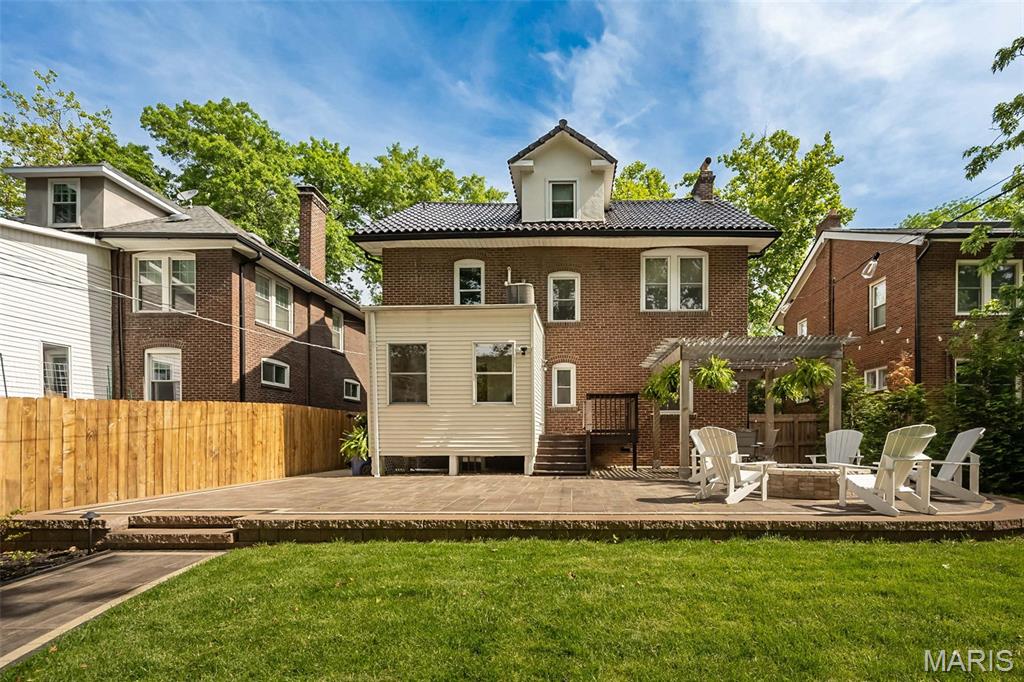 Ames Place - Residential