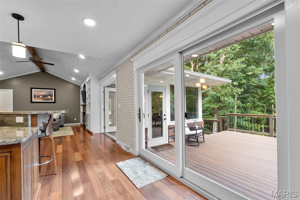 Chateau Oaks - Residential