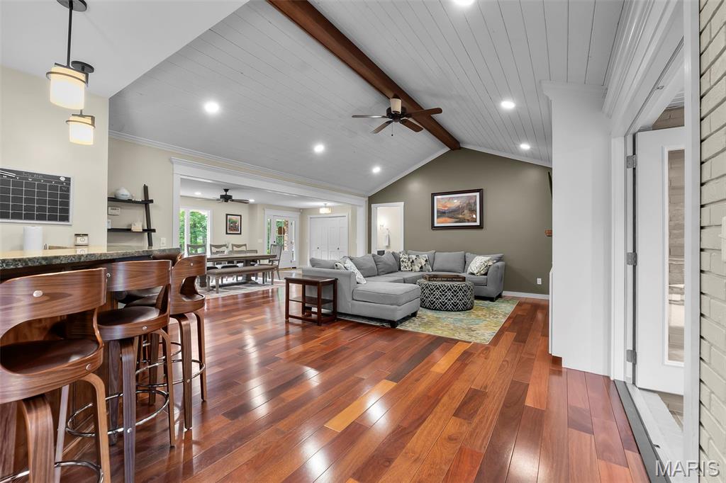 Chateau Oaks - Residential