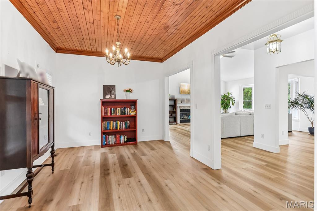 Imperial Hills 01 - Residential