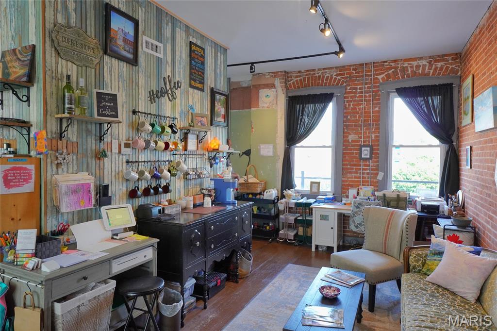 Market Street - Commercial Sale