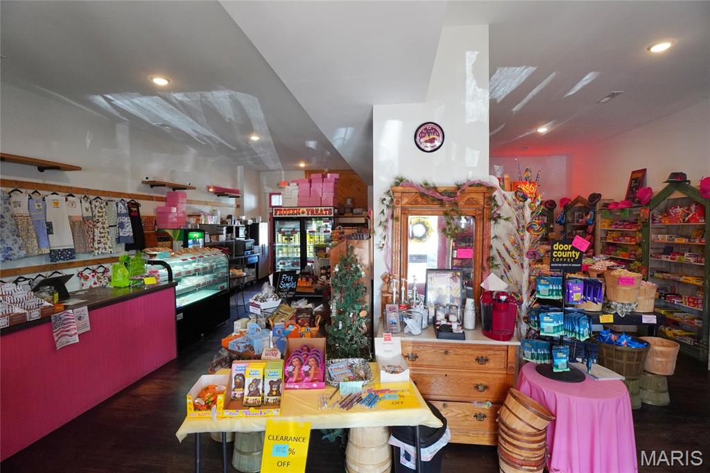 Market Street - Commercial Sale