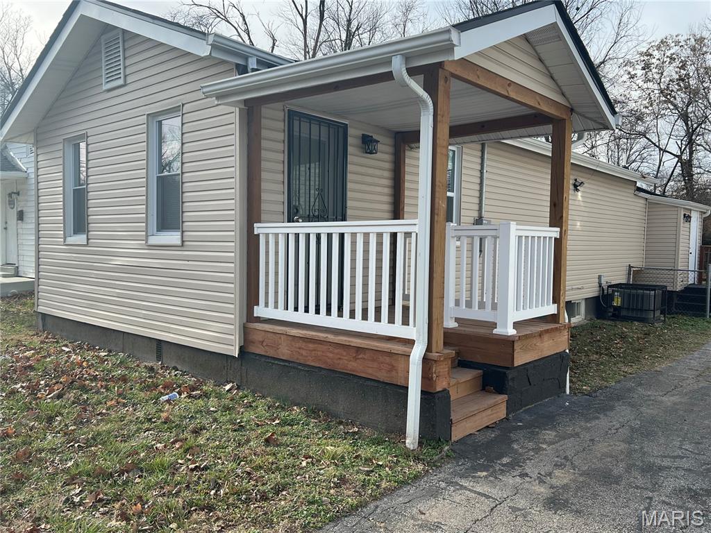 West Walnut Manor - Residential