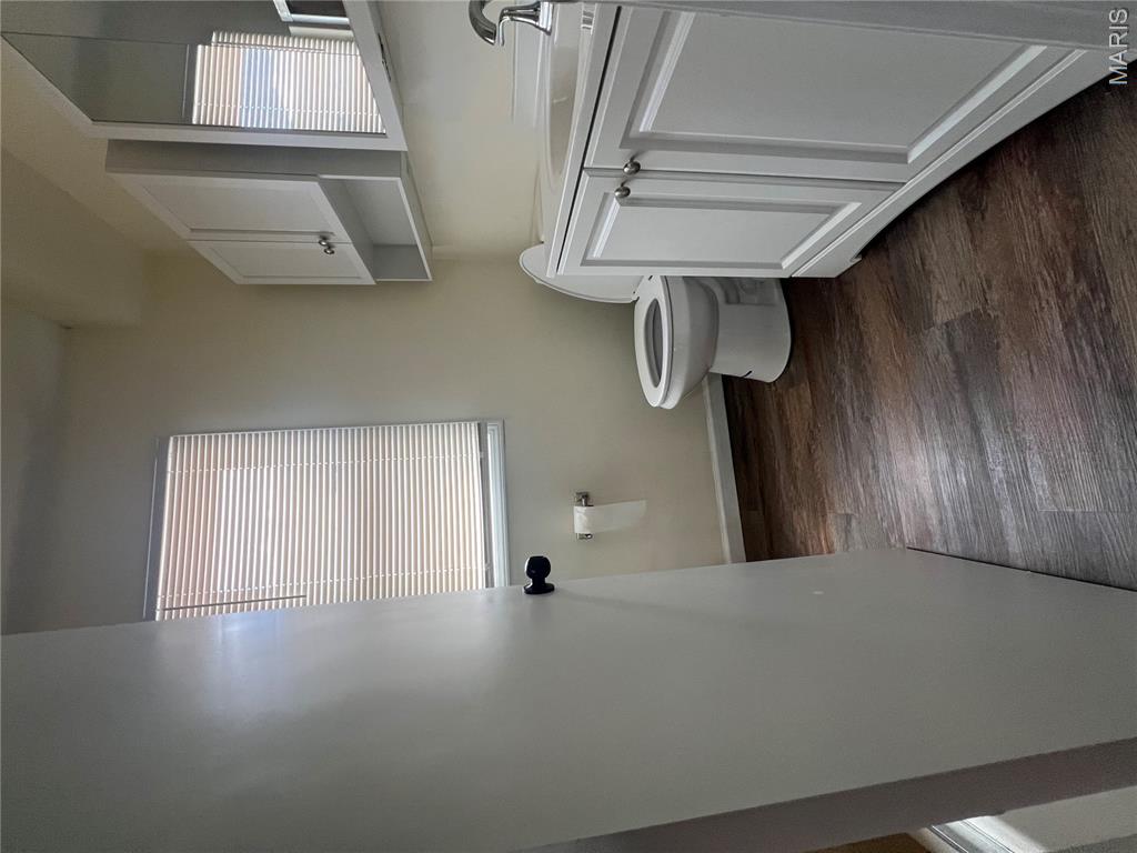 West Walnut Manor - Residential