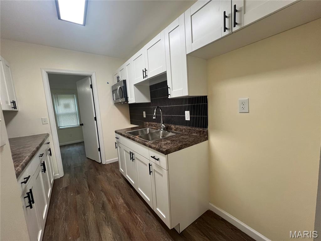 West Walnut Manor - Residential
