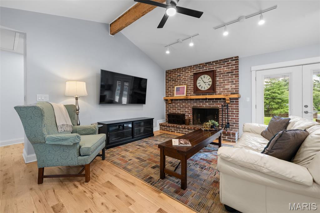 Ladue Trails Sec Of The Village Of - Residential