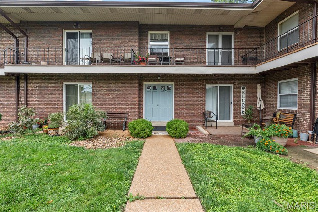 Welcome to this updated second-floor condominium in Colonial Woods! This well-maintained home offers easy living with the bonus of no neighbors above you. From the moment you walk in, you’ll notice the updates and natural light that make it feel like home. The living room features updated flooring and opens up to your private balcony through vinyl sliding doors, a the perfect spot to enjoy your morning coffee or unwind after a long day! The kitchen has been thoughtfully updated with modern appliances and stylish countertops, giving you a space that is both functional and inviting. You’ll love the convenience of in-unit laundry, with the washer and dryer staying with the home. The recently updated bathroom offers a bright, refreshed feel with a window that brings in additional natural light. Both bedrooms are spacious and sun-filled, making them comfortable spaces to relax, work from home, or create your own retreat. Need more storage? The basement includes your own private storage unit along with shared full-size washers and dryers. Outside your door, enjoy the community pool and all the conveniences South County has to offer: nearby shopping, the mall, restaurants, grocery stores, and quick highway access making everyday errands and commuting simple. Don’t miss your chance to call this Colonial Woods condo home!