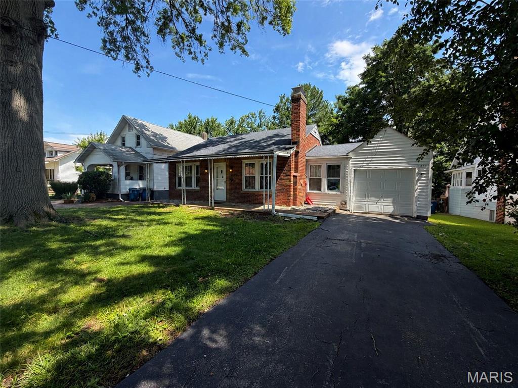 Recently refreshed 3 bedroom, 2 bathroom ranch available in a quiet St. John neighborhood.

This well-maintained home features a spacious layout, large bedrooms, attached 1-car garage, full basement, central air, and a huge backyard perfect for relaxing or entertaining. Recent make-ready work has been completed, making this home move-in ready.

Conveniently located near shopping, restaurants, parks, schools, and major highways.

Rent: $1,500/month

Security Deposit: One month's rent.

Pets considered on a case-by-case basis.

$50 non-refundable application fee per applicant. Applicants will be screened for income, credit, criminal background, eviction history, and rental history.

Showings are conducted weekly on Thursdays from 3:00 PM - 6:00 PM. Contact the listing agent or book online to confirm your showing appointment.

Available immediately.