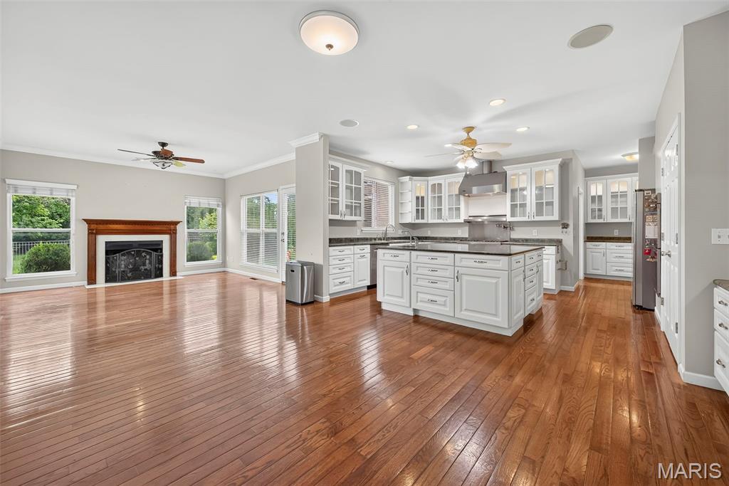 Brook Hollow Court - Residential