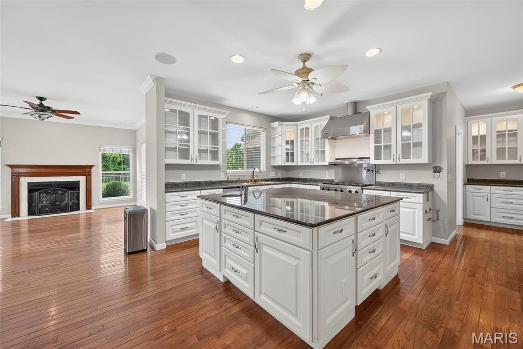 Brook Hollow Court - Residential