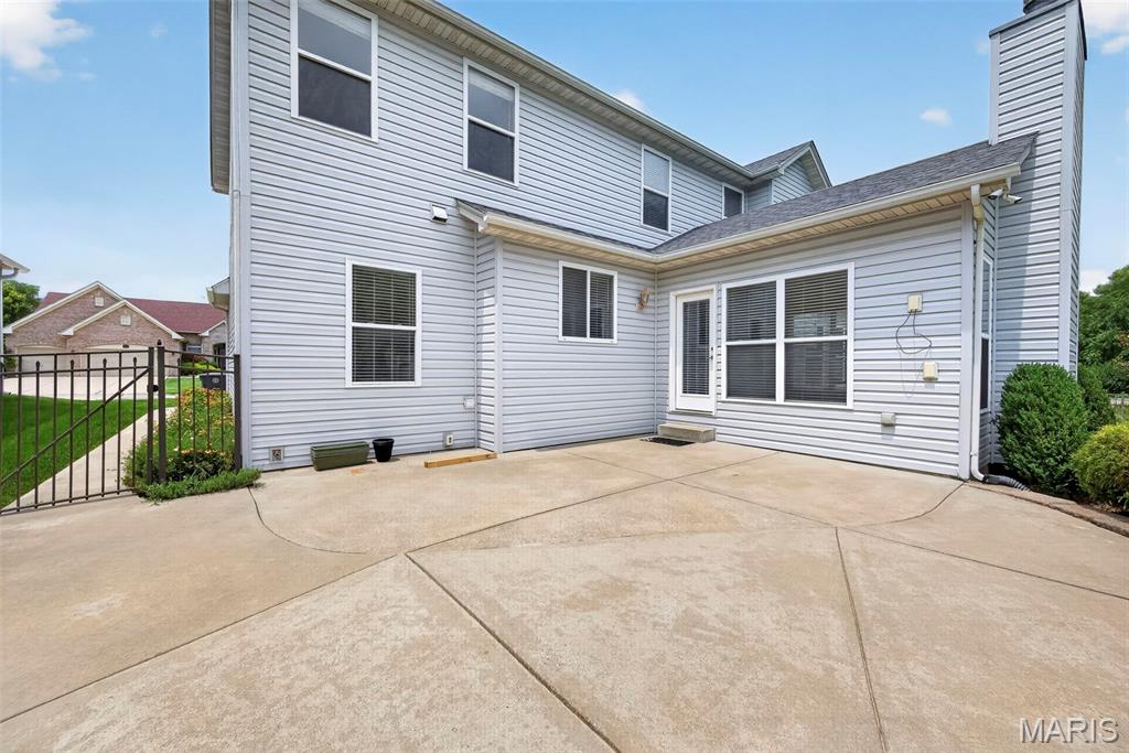 Brook Hollow Court - Residential