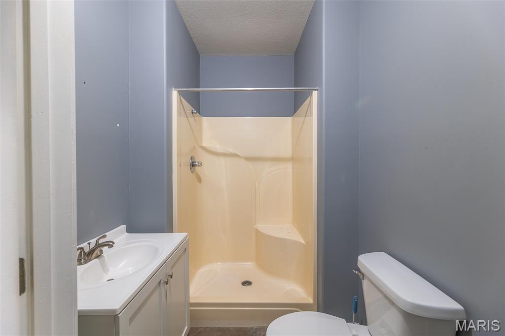 non-sub - Commercial Lease