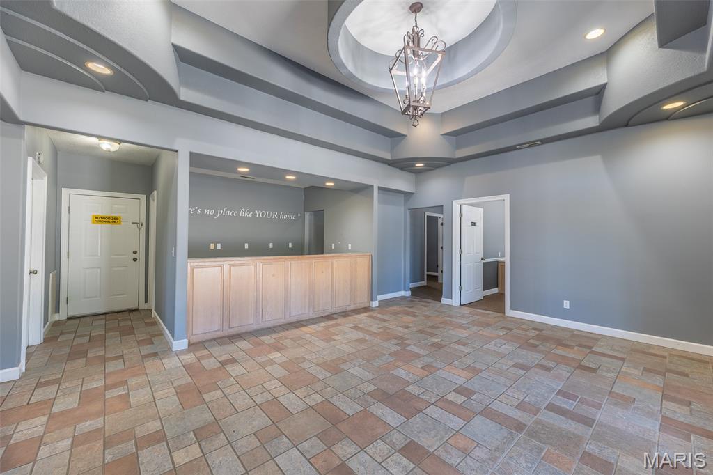 non-sub - Commercial Lease
