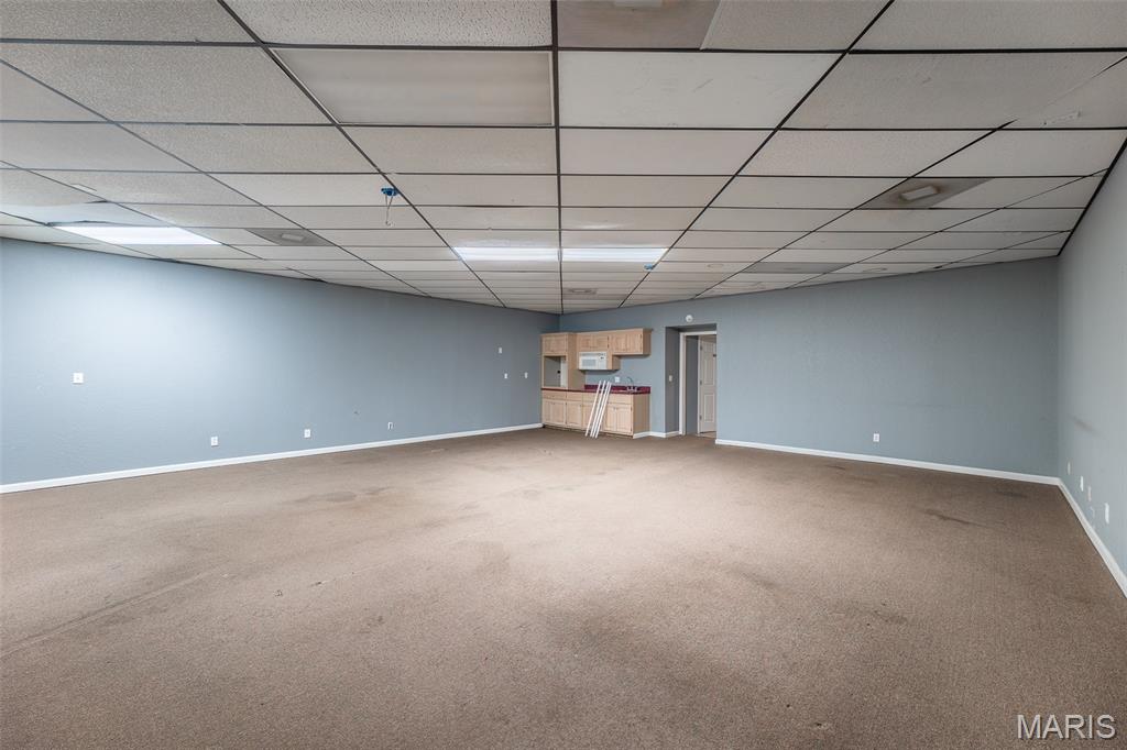 non-sub - Commercial Lease