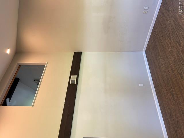 Rolling Hills Country Club Park Sec 2 - Residential Lease