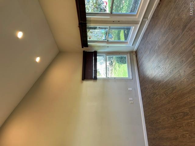 Rolling Hills Country Club Park Sec 2 - Residential Lease