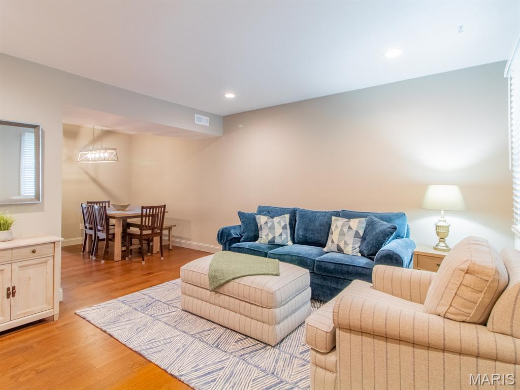 Brentwood Forest Condo Ph Two - Residential