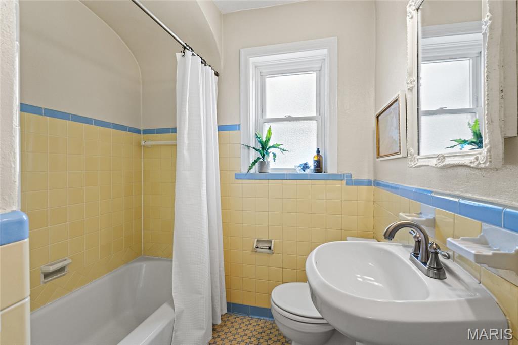 Kirschbaums Add - Residential