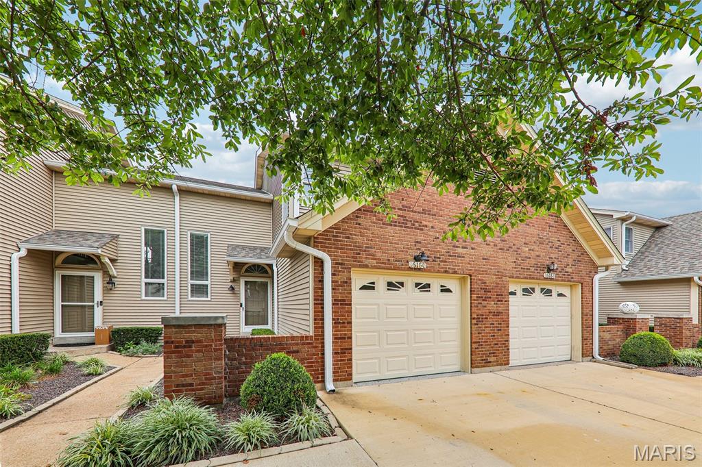 Clarkson Grove Condo Seventh - Residential