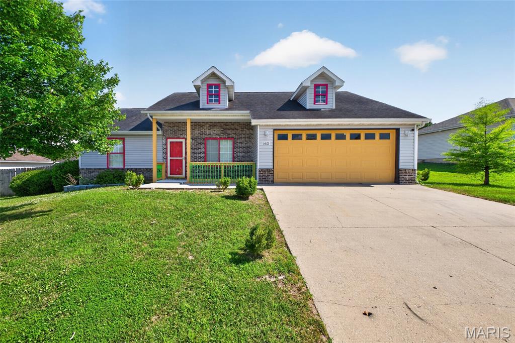 Personality, space, and a functional layout await! This 3-bedroom, 2-bathroom ranch-style home is conveniently located in St. Robert, just minutes from the Main Gate of Fort Leonard Wood. Step inside to a comfortable carpeted living room that flows seamlessly into the spacious tiled kitchen and dining area. The kitchen features cherry color cabinetry, a mix of black and stainless steel appliances, generous countertop space, and a breakfast bar that's perfect for casual meals or entertaining family and friends. The primary suite offers a tall ceiling, carpet, a large walk-in closet, and an attached ensuite bathroom complete with two sinks and a combination heated jetted tub/shower. On the opposite side of the home, you'll find two additional bedrooms and a full guest bathroom, creating a functional split-bedroom floor plan that provides privacy for family members or overnight guests. Step outside to enjoy the fully privacy-fenced backyard with plenty of room for kids, pets, gardening, or summer barbecues. To help you make the home your own, the seller is open to providing a flooring allowance and paint allowance with an acceptable offer. Offering a fantastic location, a practical layout, and endless potential to add your personal touch, this home checks all the boxes!