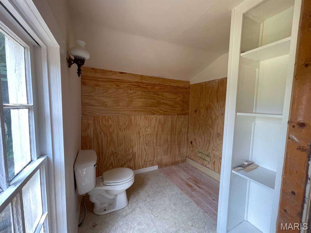 City/Clarksville - Residential