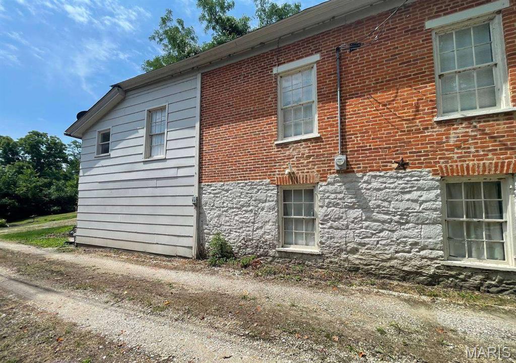 City/Clarksville - Residential