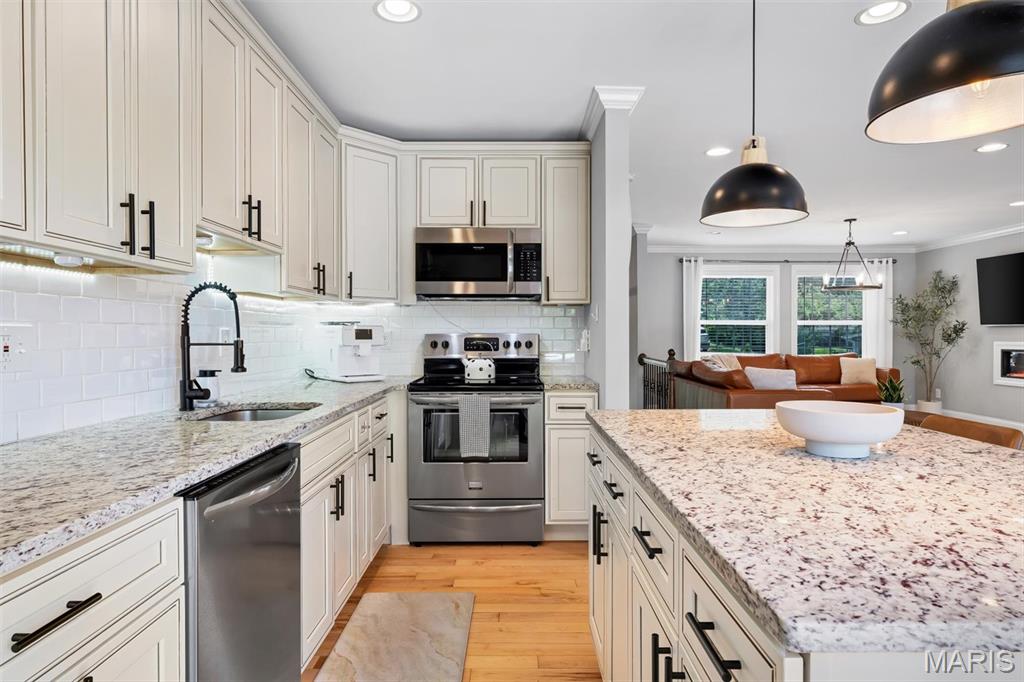 Chatelaine - Residential