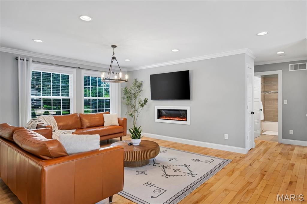 Chatelaine - Residential