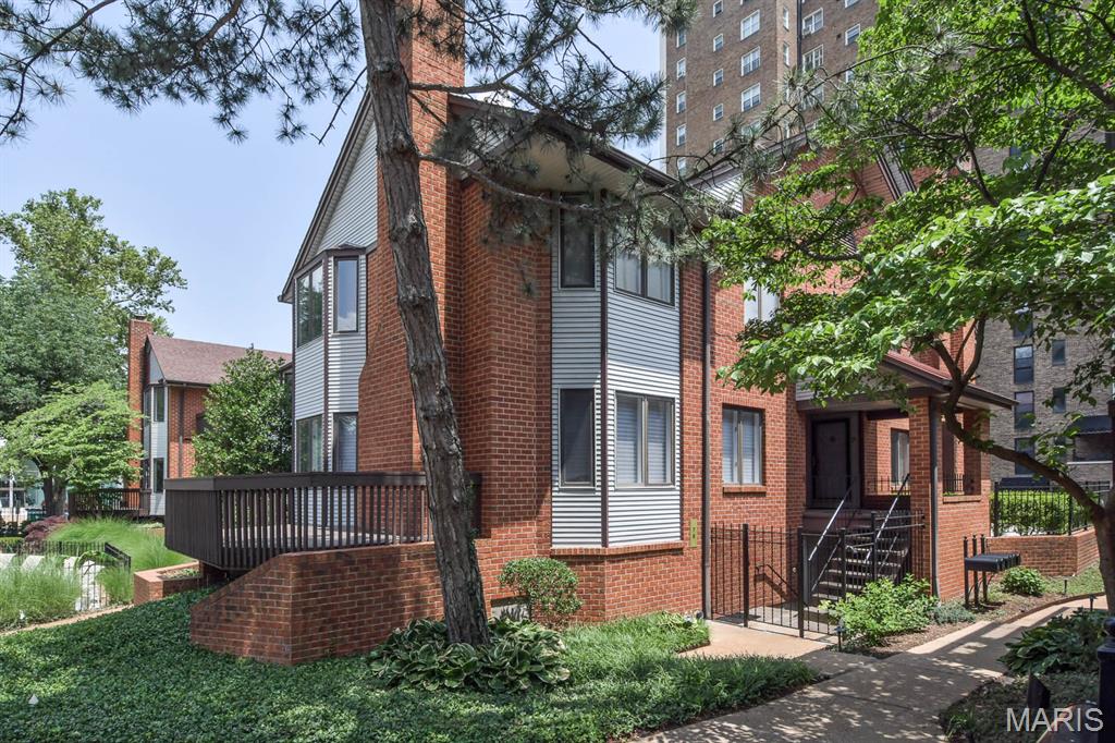 Lindell Place - Residential Lease