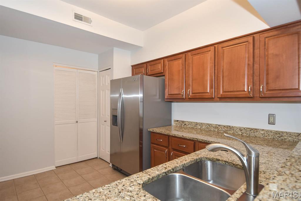 Lindell Place - Residential Lease