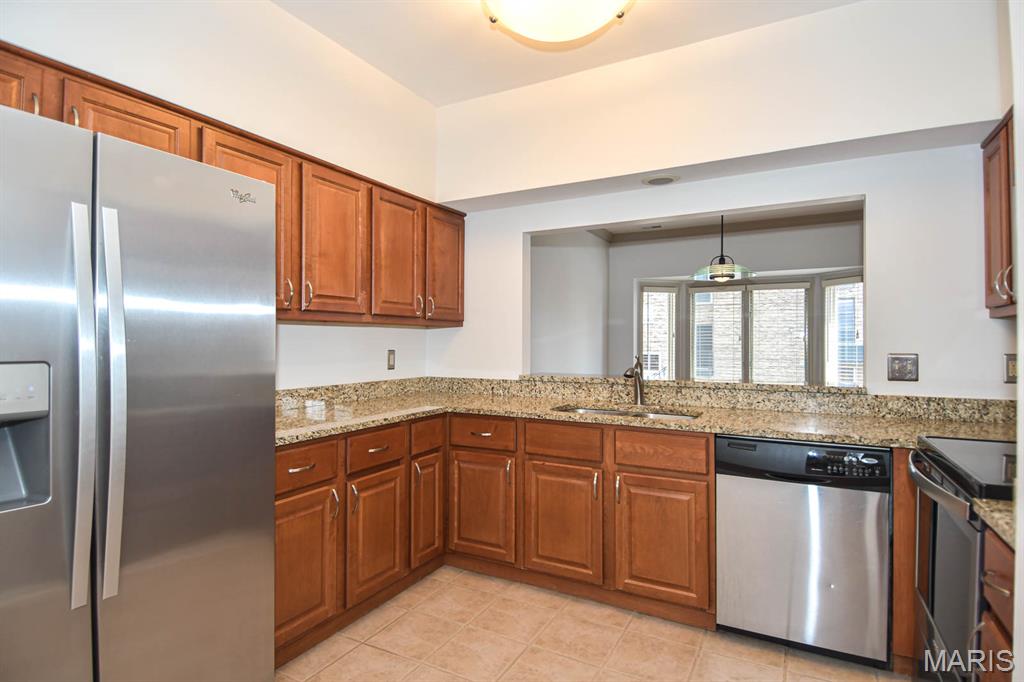 Lindell Place - Residential Lease