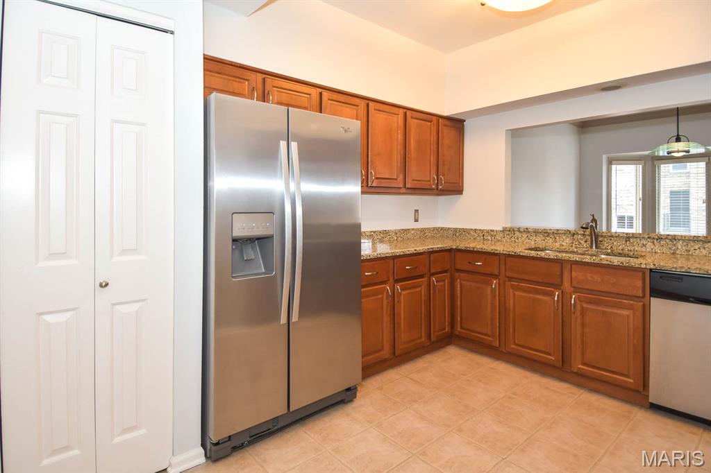 Lindell Place - Residential Lease