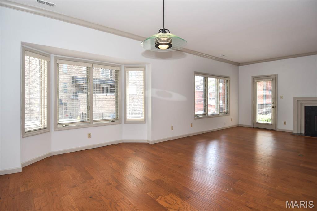 Lindell Place - Residential Lease