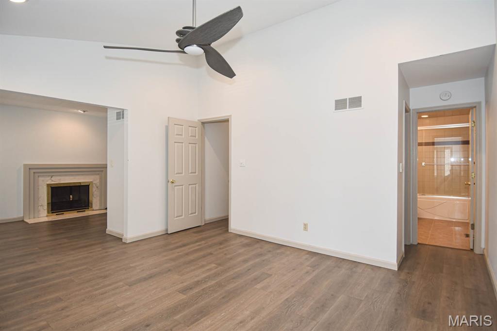 Lindell Place - Residential Lease