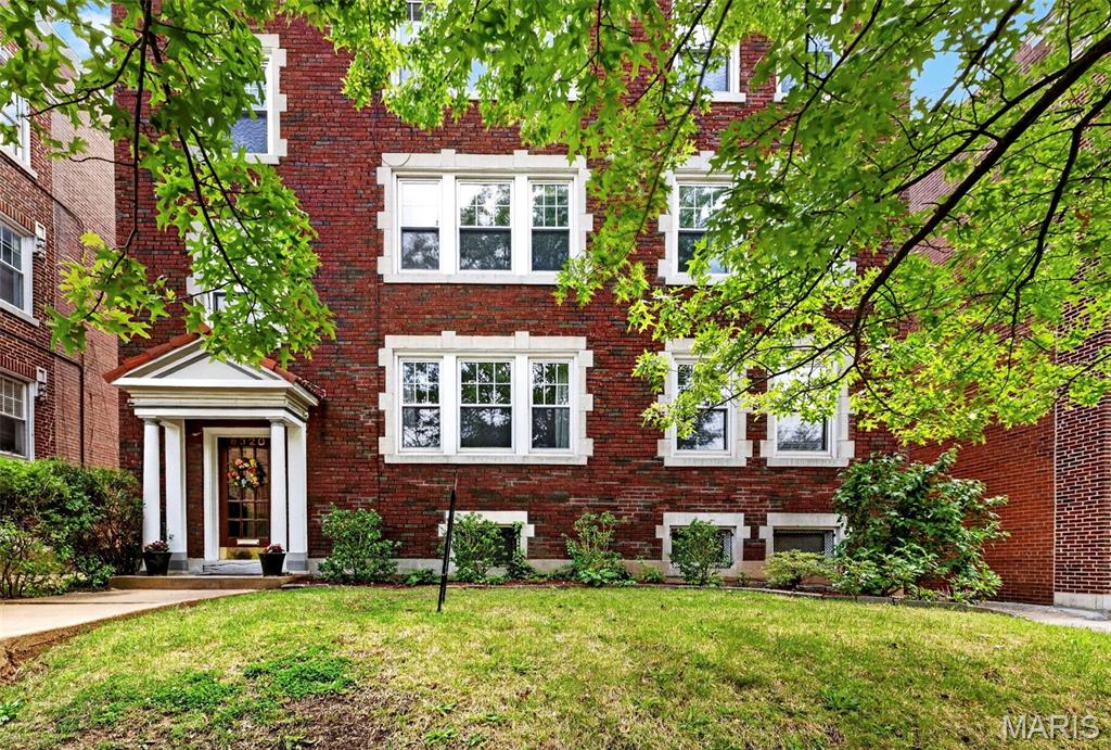 6320 Northwood Condo - Residential