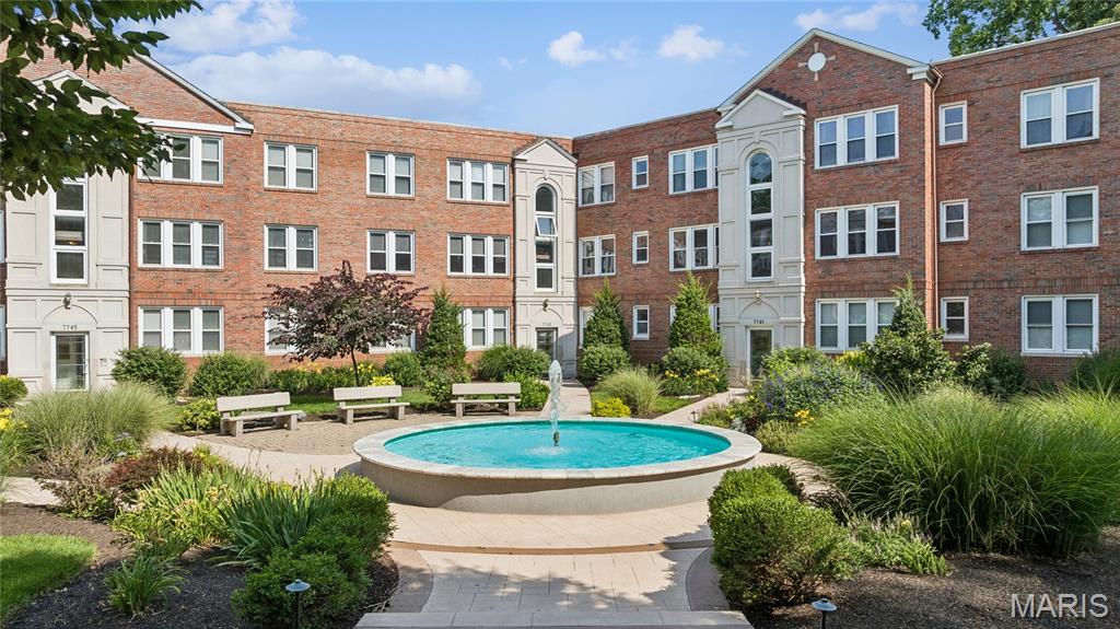 Fountain View Old Town Clayton - Residential