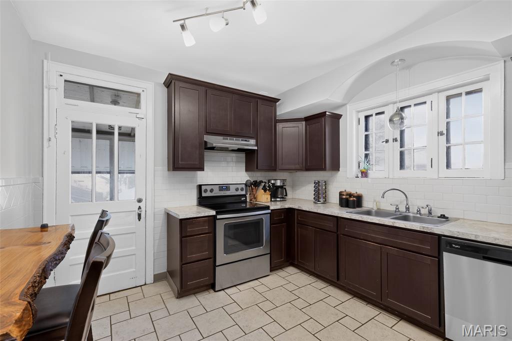 South Holly Hills Add - Residential