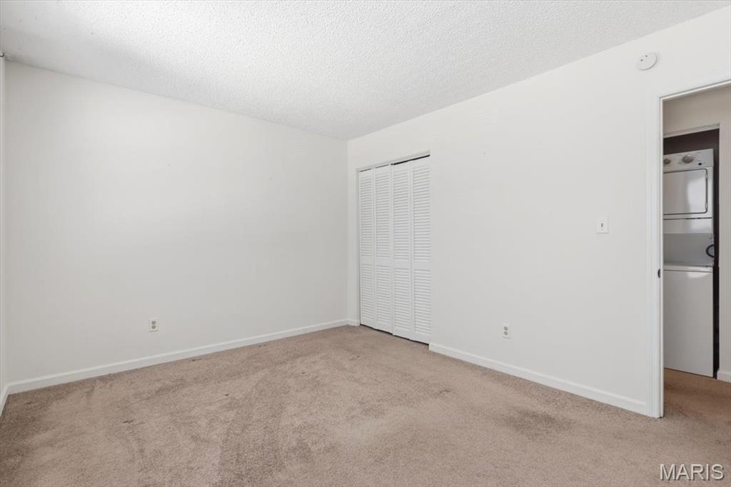 Brentwood Forest Condo Ph Nine - Residential
