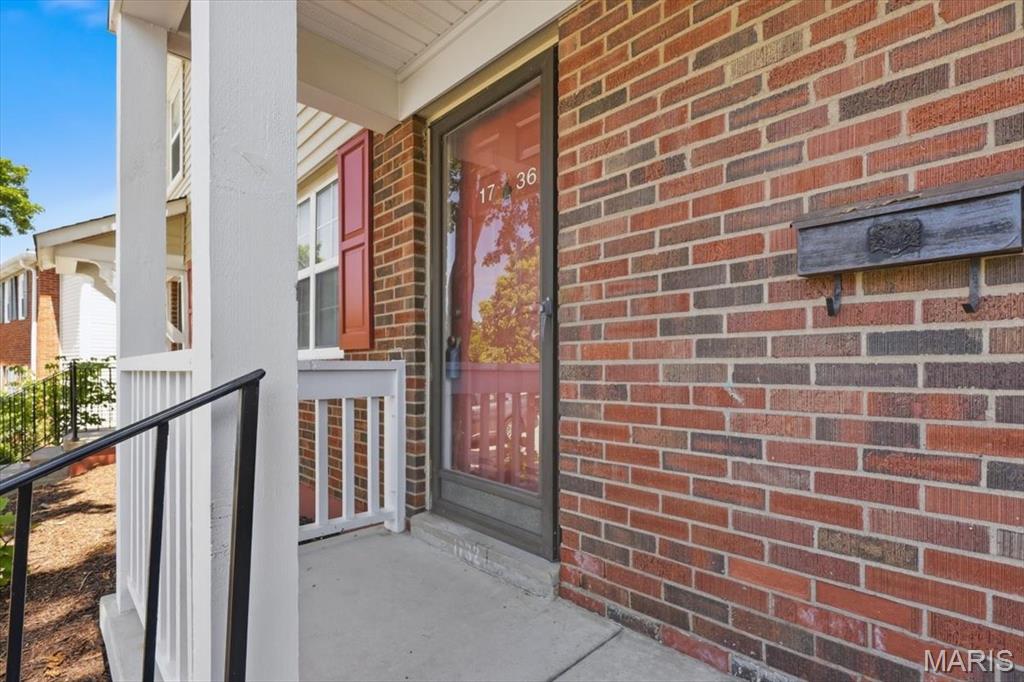 Brentwood Forest Condo Ph Nine - Residential