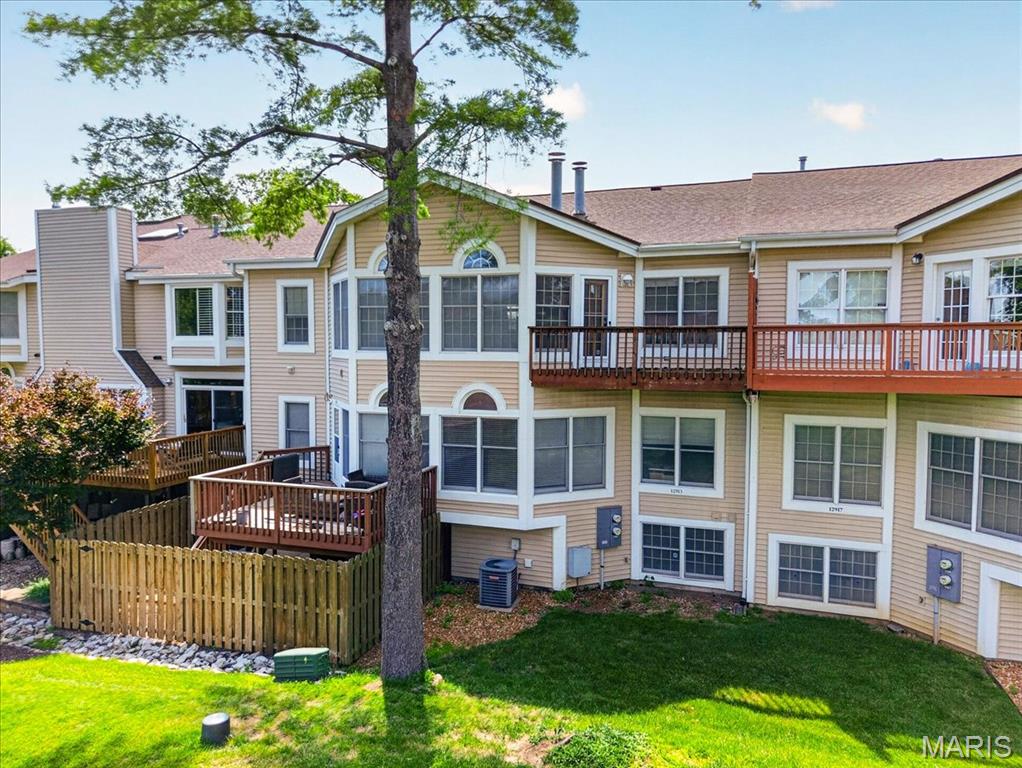 Field Pointe Condo Thirteen - Residential