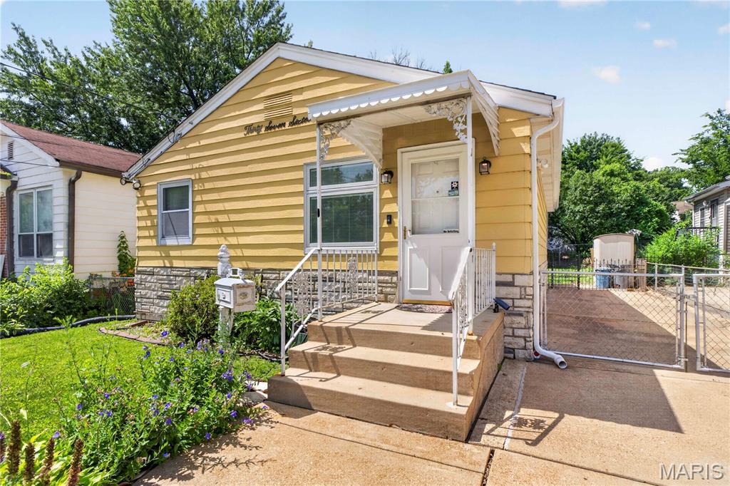 Welcome home to this charming and well-maintained 1-bedroom, 1-bath bungalow that’s full of character and value! Step inside to find a spacious living room, a separate dining area, and an inviting eat-in kitchen with ample cabinet and countertop space. The generously sized bedroom offers plenty of closet space, while the updated bathroom adds a fresh touch. The lower level features a finished bonus room perfect for a home office, workout space, hobby room, or additional living area, plus plenty of storage. Outside, you’ll love the oversized, fully fenced backyard—ideal for entertaining, pets, or gardening—and the gated driveway provides convenient off-street parking. Whether you’re a first-time homebuyer, looking to downsize, or searching for a great investment opportunity, this move-in ready home is one you won’t want to miss. Schedule your private showing today! Property is  being sold as is! New roof and gutters 2025