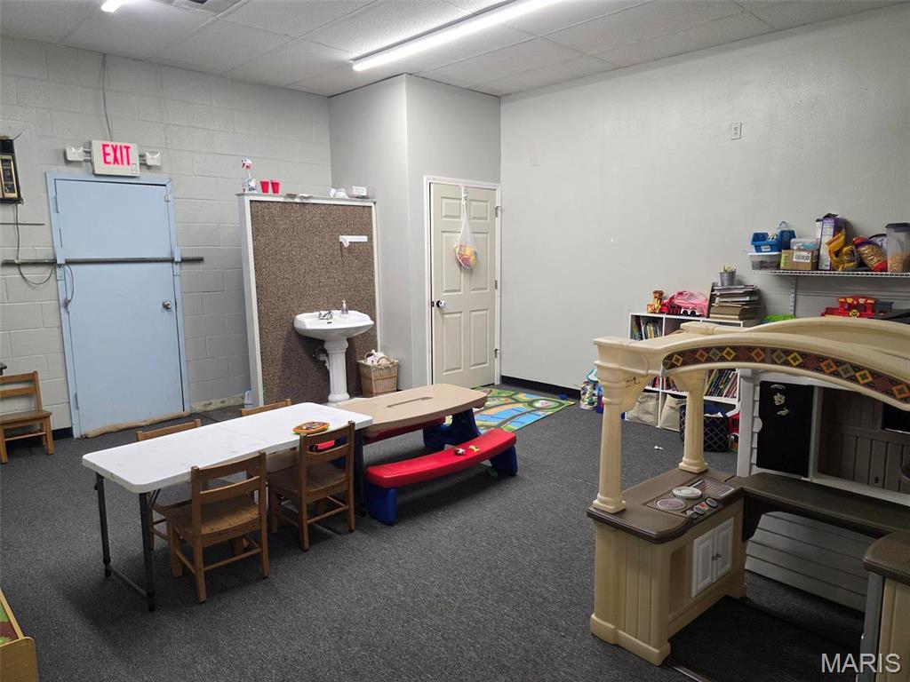 n/a - Commercial Sale
